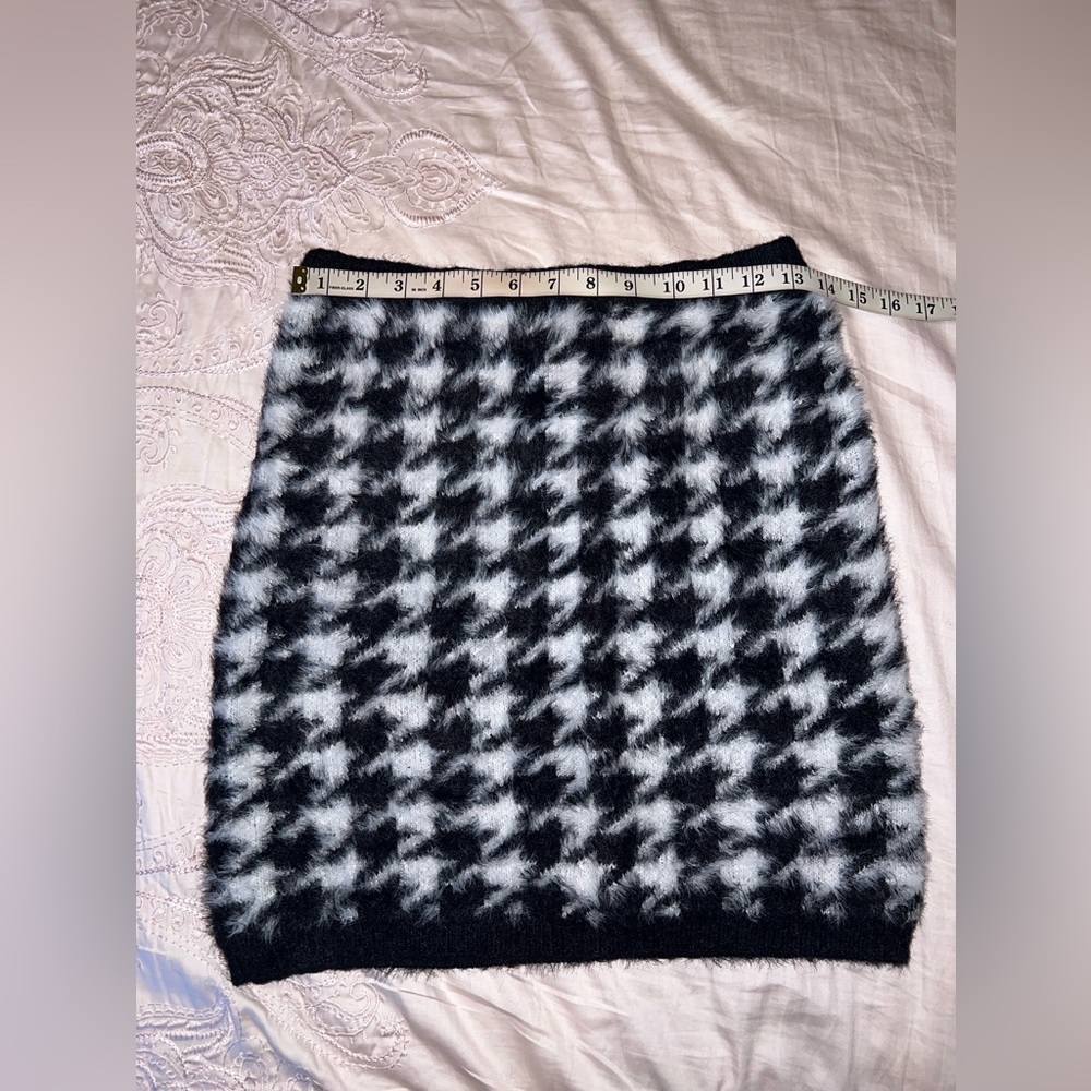 Fashion Nova Oh You Hound Houndstooth Knit Two Piece Skirt Set Size L - Picture 12 of 12